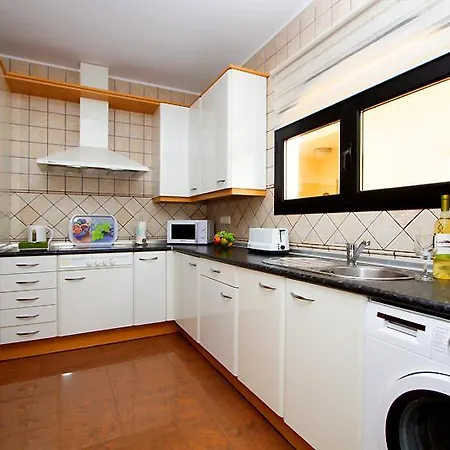 Riviera Park 2b - 2 Bed/2 Bath - Grd Floor - Air-con - Uk/irish Tv - Wifi Apartament *